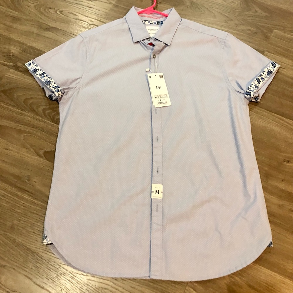 Men’s short sleeve button down